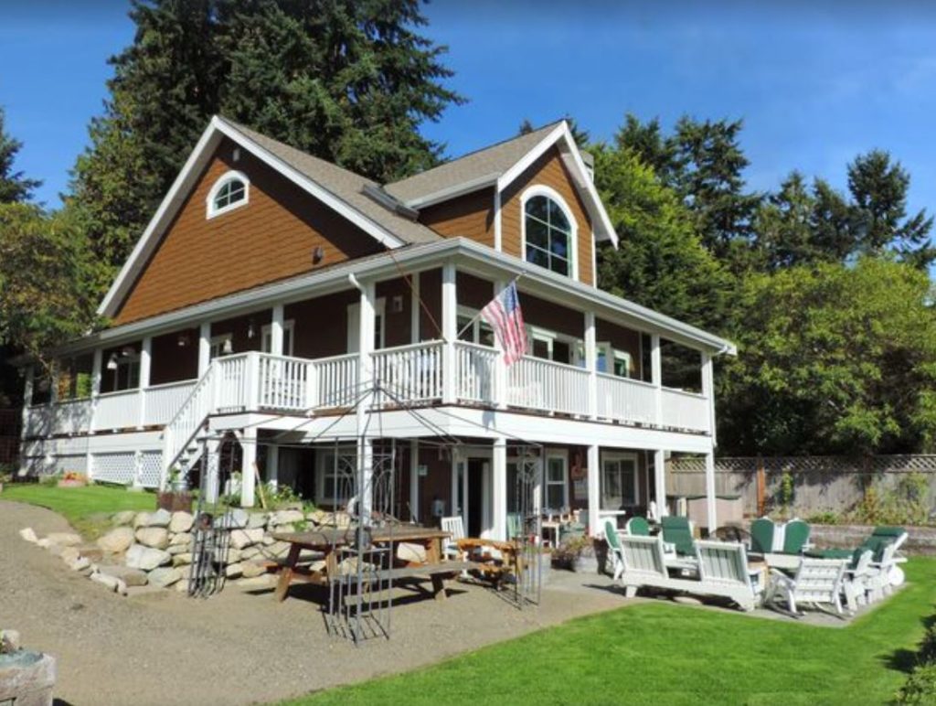 Vashon Island VRBO - KVI Beach House back of house facing the beach